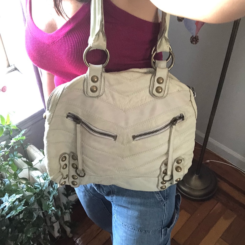 Linea Pelle Satchel - Picture 4 of 13